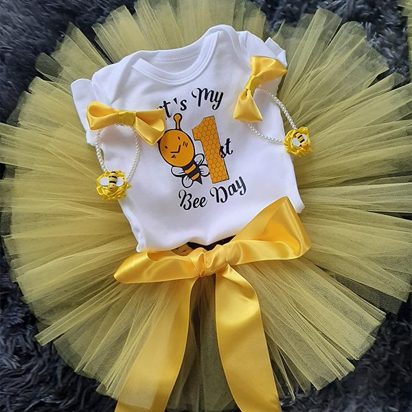 Product: It's my 1st bee day personalised t-shirt and tutu outfit